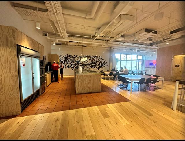 60M² SERVICED OFFICE TO LET IN ROSEBANK